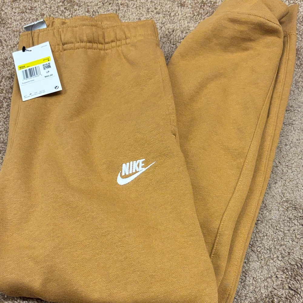 Nike Men’s Camel Joggers
